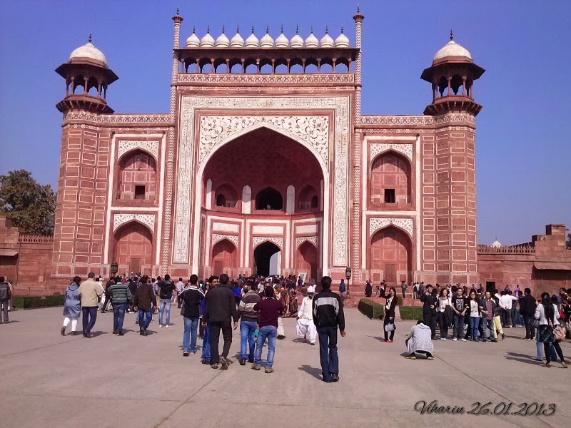 Taj Mahal Entrance