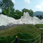 Viharin.com- Big model of Himalayas