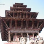 Viharin.com- Close up of Nyatapola temple