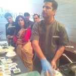 Viharin.com-Kunal mixing chicken with Avocado