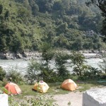 Viharin.com- Tents by the river