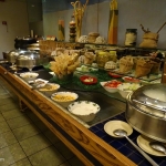 Viharin.com- Buffet table