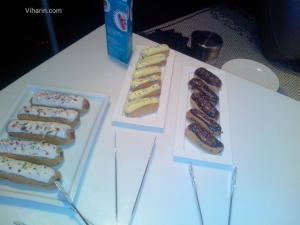Viharin.com- Pinapple eclairs with ginger jaggery eclairs at Le Meridien, Delhi