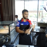 Viharin.com- JP Duminy shaking ice with ingredients of Mocktail