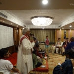 Viharin.com-Mr. Rajeev Sethi addressing the audiences