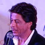 Viharin.com- Shah Rukh Khan addressing media at the launch of Mahagun's M Collection
