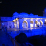 Viharin.com- Area around Sheesh Mahal