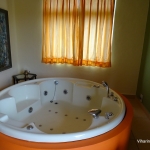 Viharin.com- Jacuzzi