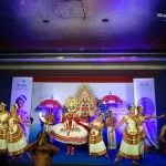Viharin.com- So different they but together they unite- Mohiniyattam, Kalaripayyattu, Kathakali and Theyyam dancers