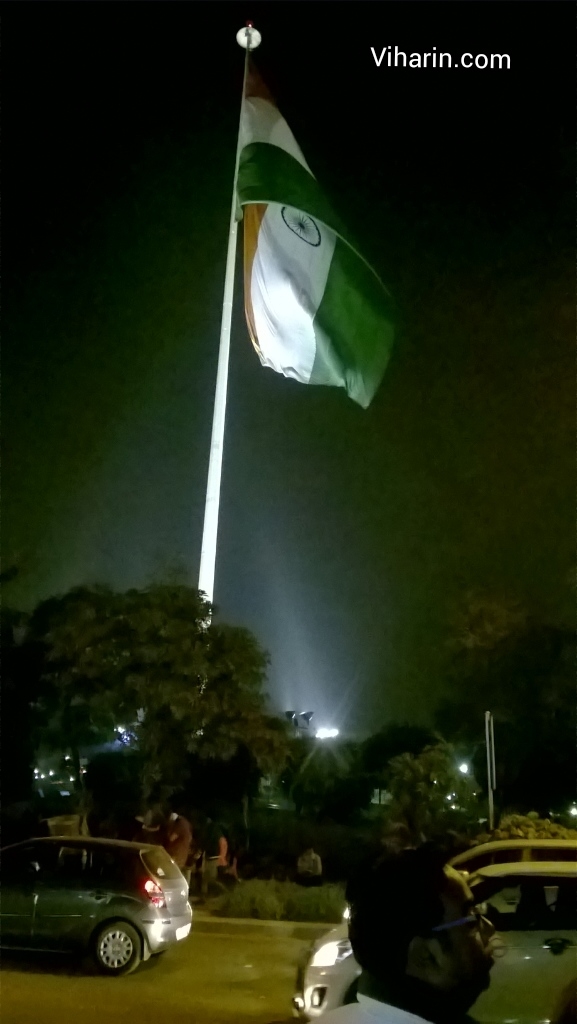 Viharin.com- India's National Flag swaying in air