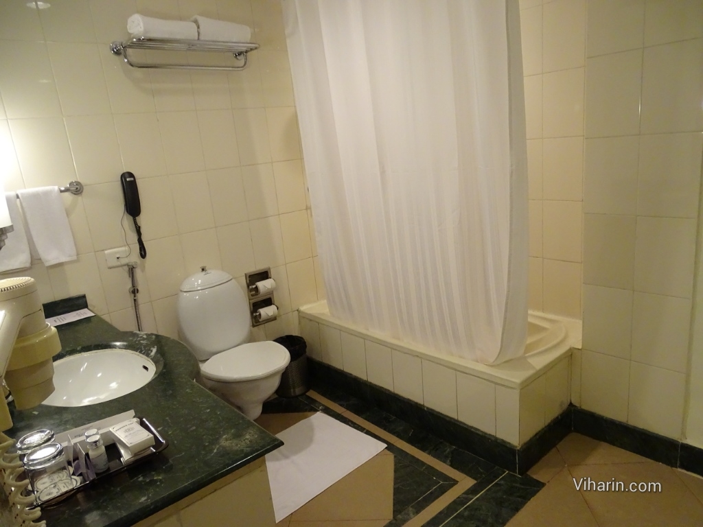 Viharin.com- Bathroom