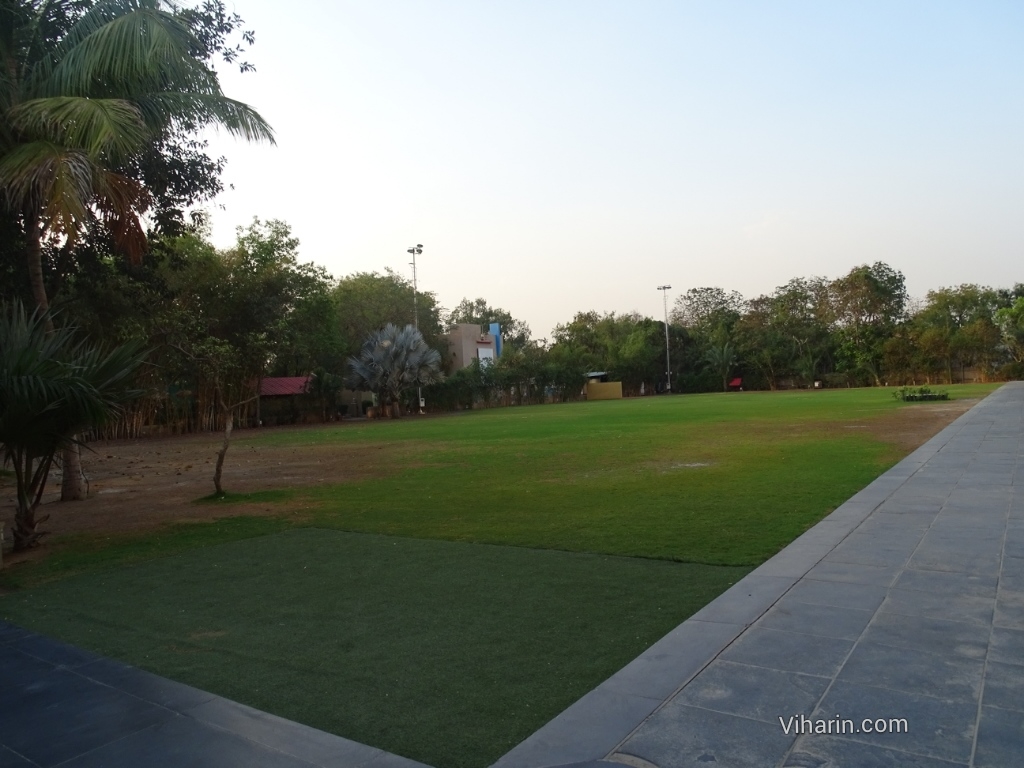 Viharin.com- Big lawn