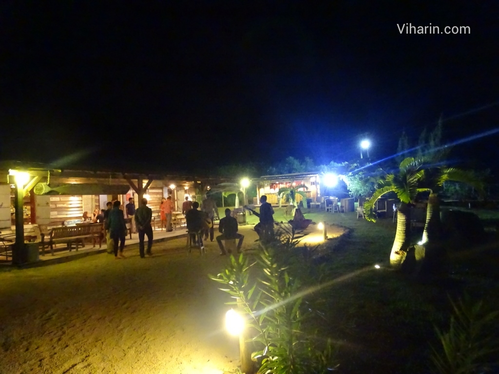 Viharin.com- Ambiance at Rum Shed