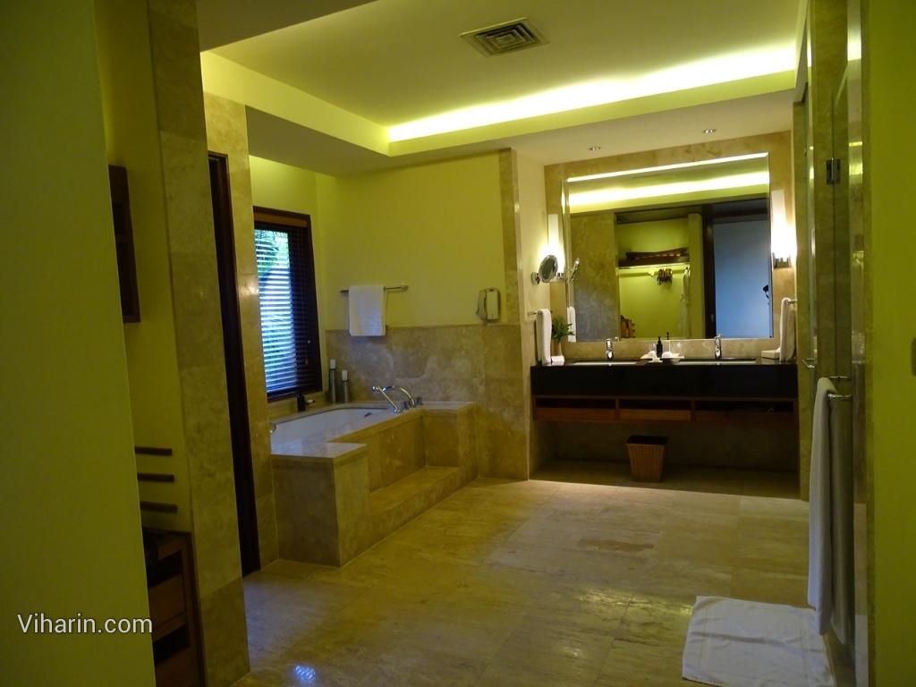 Viharin.com- Bathroom