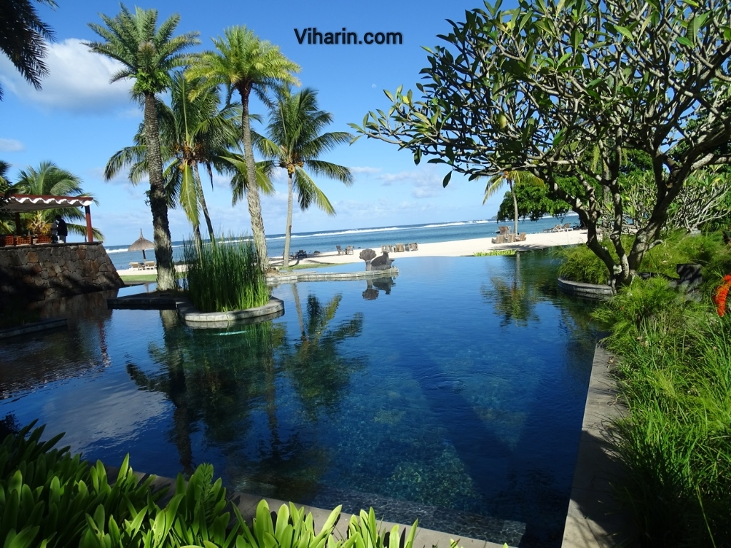 Viharin.com- Breathtaking views from lobby