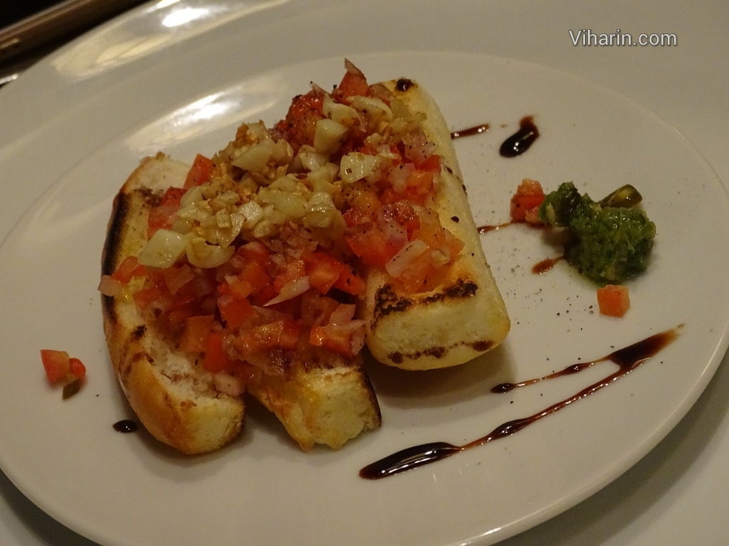 Viharin.com- Enticing garlic bread