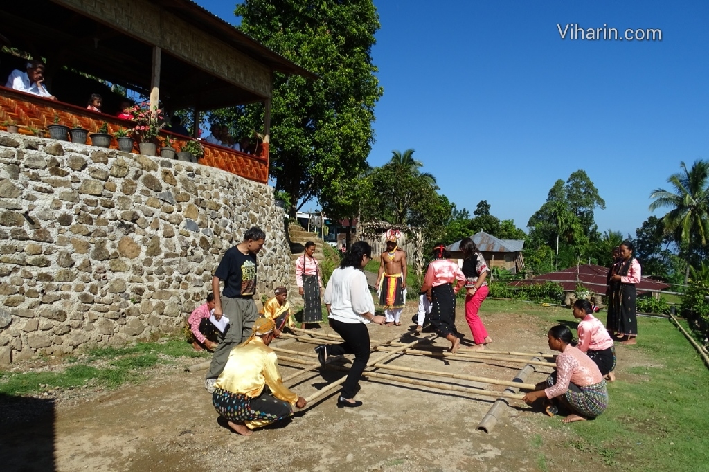 Viharin.com- Myself dancing in Rangkuk Alu Dance