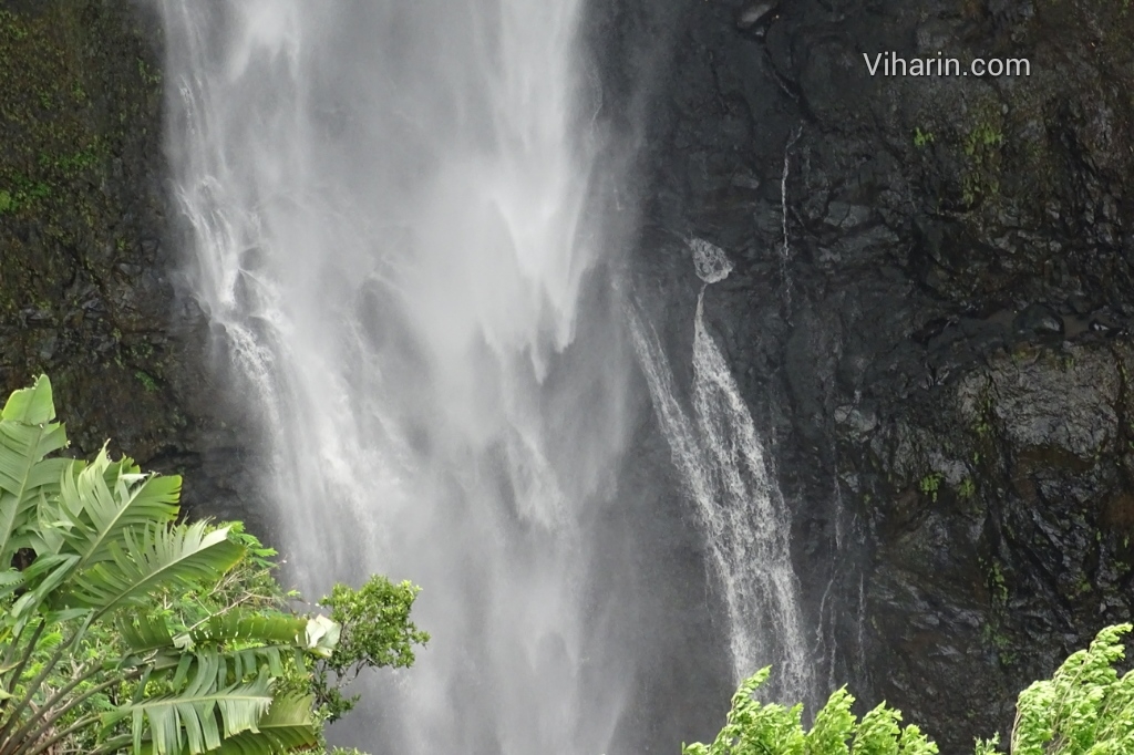 Viharin.com- Waterfall close up