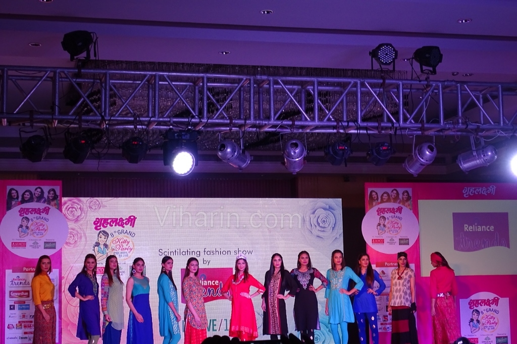 viharin-com-Fashion Show by Reliance Trendz