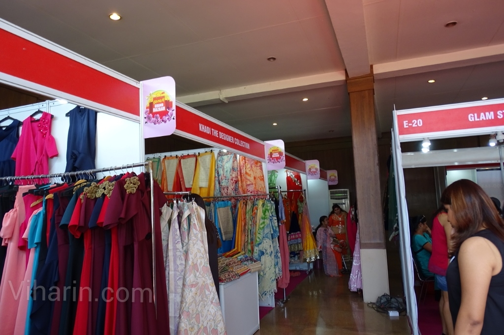 viharin-com-stalls