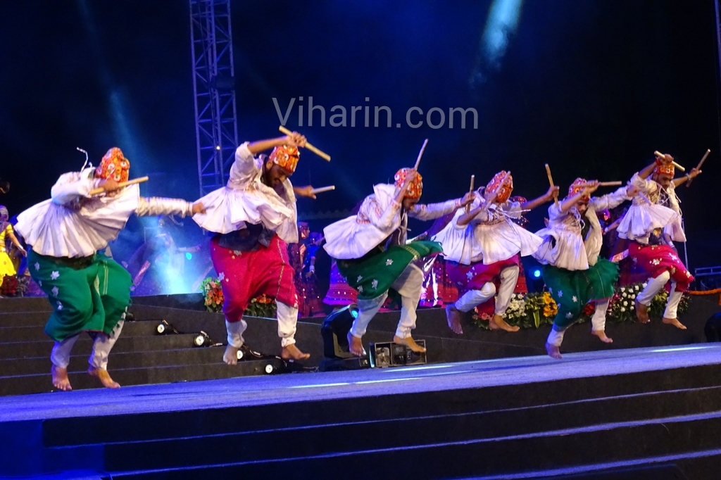 viharin-com-garba-in-gujarat-highly-energetic-dance