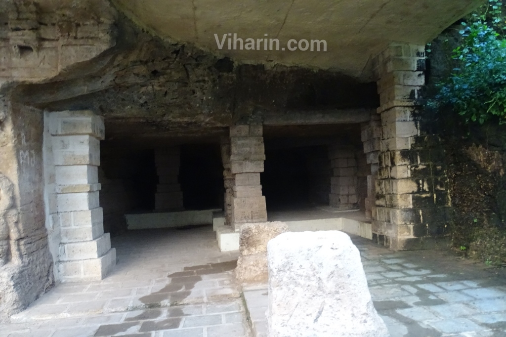 viharin-com-rooms-in-caves