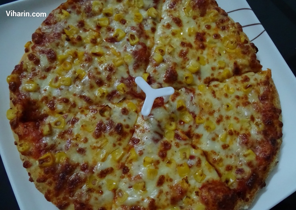 Viharin.com- Cheesey Corn Pizza from Dominos