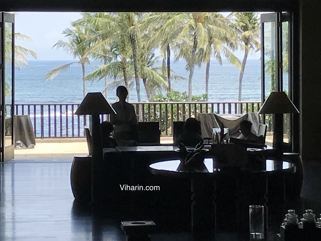 Viharin.com- Ocean view from lobby