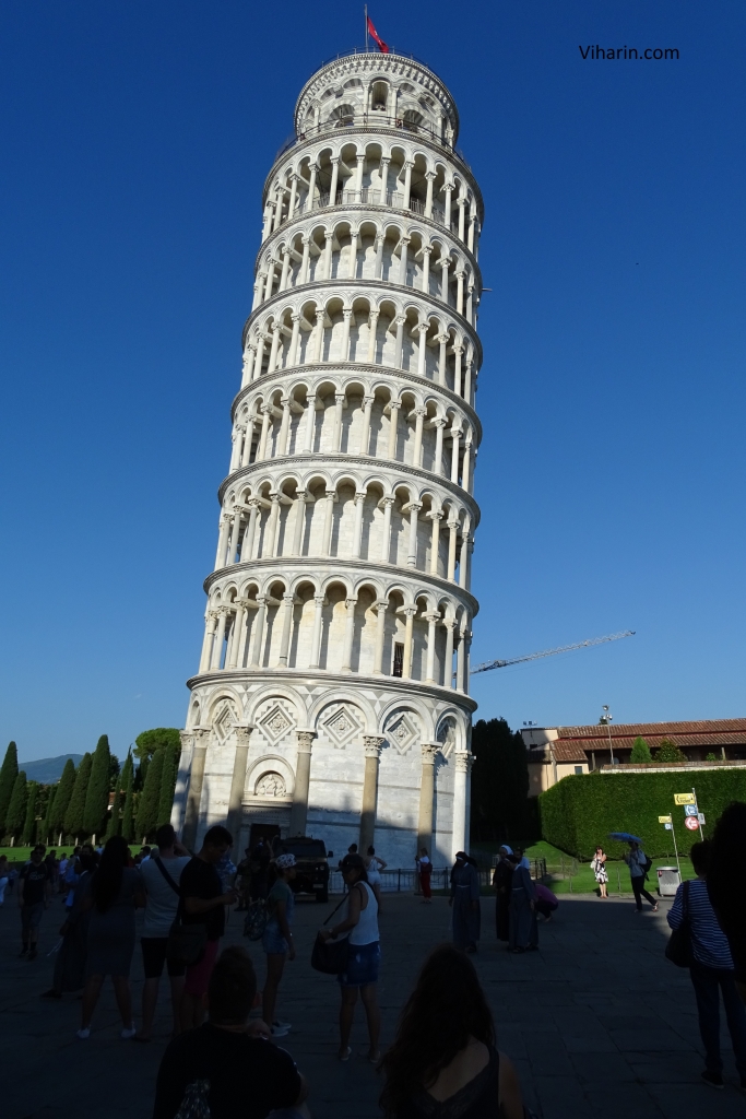 Another view of Leaning Tower of Pisa
