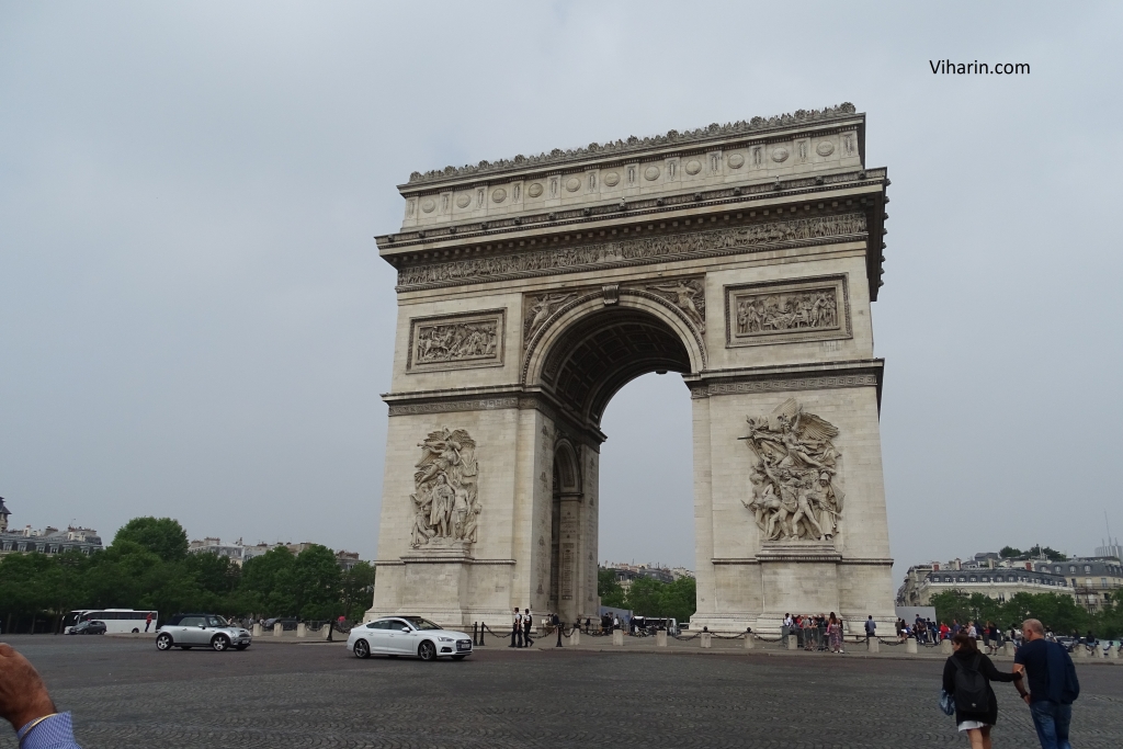 Arc De Triomphe 