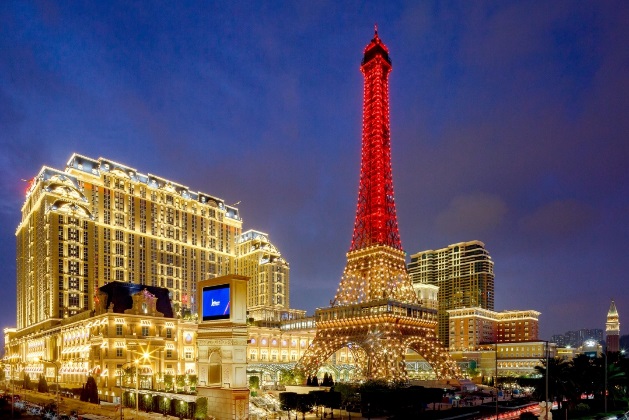 Festival of Lights at The Parisian Macao’s stunning Eiffel Tower 