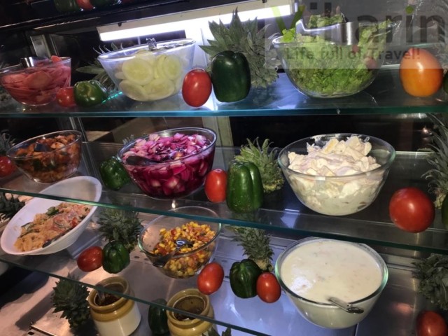 Salads counter