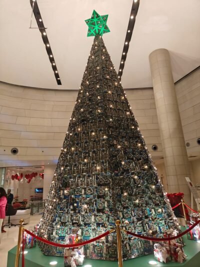 Christmas Tree at Le Meridien, New Delhi